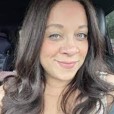 Donna Cataldi's Instagram, Twitter & Facebook