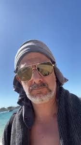 Benjamin Bland's Instagram, Twitter & Facebook