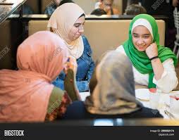 Share the ramazan calendar 2021 or ramadhan timing of sehar time (sahur, sehr or sehri) and iftar time. Muslim Girls Image Photo Free Trial Bigstock
