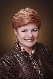 Mitzi Wade's Instagram, Twitter & Facebook