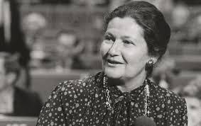 Donna Simone's Instagram, Twitter & Facebook