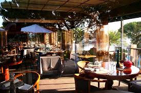 Carre Des Gourmets Reflets Photo De Le Spinaker Port Camargue Tripadvisor