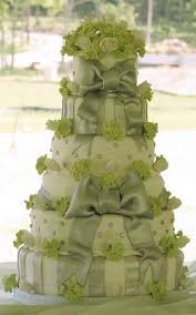 Love The Bows Wedding Cake Pictures Green Birthday Cakes Bridal Wedding Cakes