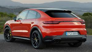 Follow us on 5 th oct 2019 7:00 pm. Porsche Cayenne Turbo S E Hybrid Corazon Hibrido Para El Cayenne Mas Salvaje Motor