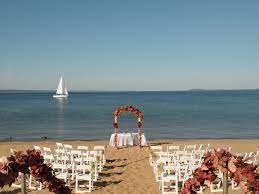 Www Tcwestbay Com Traverse City Holiday Inn West Bay Traverse City Wedding Michigan Beach Wedding City Wedding Photos