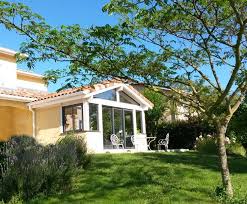 Avis Vie Et Veranda A La Roche Vineuse Agence Rhone Confort Macon 71 Vie Et Veranda Agrandissement Maison Veranda