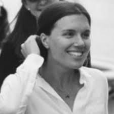 Carrie Denning's Instagram, Twitter & Facebook