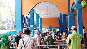 Karenanya, hampir di setiap destinasi wisata terdapat wahana yang satu ini, tak terkecuali di wbl lamongan. Hari Kedua Libur Lebaran 7 Ribu Warga Kunjungi Medan Zoo Tiket Masuk Rp 20 Ribu Per Orang Tribun Medan