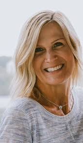 Michelle Pelletier's Instagram, Twitter & Facebook