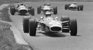 Verstappen begint sterk, maar mercedes ligt op de loer. F1 Histoire Retour A Zandvoort 2 5 Clark Et La Formule Ford