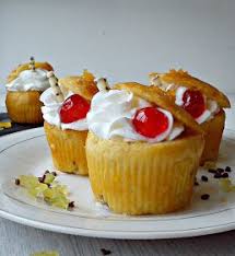 Domacica Za Vas Rum Baba Ili Baba Au Rhum In 2020 Baba Au Rhum Rum Desserts