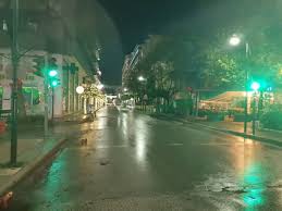 Προγνώσεις καιρού για αγιοκαμποσ (λαρισα). Lamperh Alla Erhmh H Larisa Th Nyxta Deite Fwtografies Apo To X8esino Broxero Brady Onlarissa Gr Nea Eidhseis Larisa