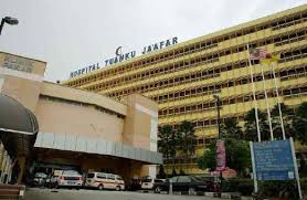 Kali ini sebanyak 300 pek barangan makanan dan minuman ringan diserahkan tanda solidariti kepada. Pecah Masuk Klinik Pakar Psikiatri Hospital