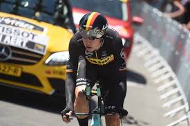 23/06/2021 om 03:00 door bram vandecapelle. Van Aert Werd Al Drie Keer Eerder Belgisch Kampioen Veldrijden Maar Droeg Nog Nooit De Driekleur Indeleiderstrui Nl