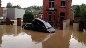 Les inondations, tout comme les tempêtes, représentent les risques naturels auxquels notre pays est le plus souvent confronté. Inondations Des Centaines De Maisons Sinistrees A Ittre