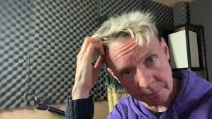 Harry Nilsson performs "Always"