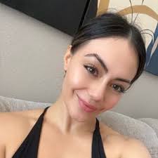 Alyssa Quiroz (@plantbasedalyssa) | TikTok