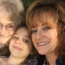 Andrea Frederick (@abhebertfred)