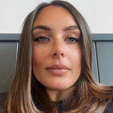 Denise Sinclair's Instagram, Twitter & Facebook