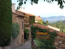 Entre mer et montagne, partez à la découverte des pyrénées catalanes et organisez votre séjour touristique en pyrénées orientales avec le site officiel de l'adt 66. Castelnou Thuir Perpignan Pyrenees Orientales Languedoc Roussillon France Languedoc Roussillon Languedoc Roussillon