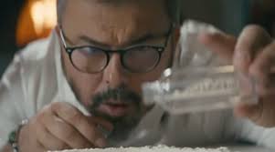 Para GUT, Ladoble y Stella Artois, todo es más interesante en Blanco y noire