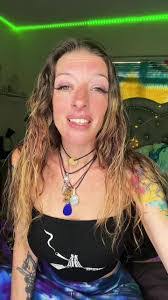 Lena Dillon's Instagram, Twitter & Facebook