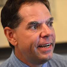 Daniel Sforza's Instagram, Twitter & Facebook