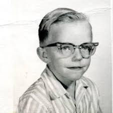 Hey everyone I would like to formally introduce my skoolie. Been working  since April