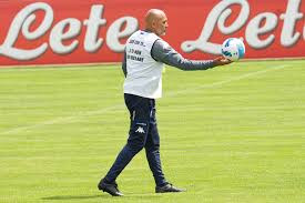 Si tratta della terza sfida amichevole degli azzurri, sotto la guida . Napoli Bassa Anaunia 12 0 Spalletti Sorride Poker Di Osimhen