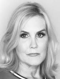 Barbara Puig's Instagram, Twitter & Facebook