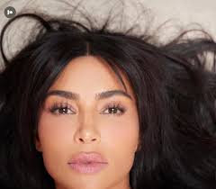 Kimberly Kardashians photoshopping young pictures of herself to match her  new face : r/KUWTKsnark