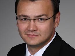 New DOH-Lee brings finance background to office