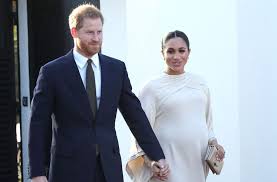 Meghan, britain's duchess of sussex, has given birth to her second child, a baby girl, whom she and husband prince harry have lilibet was queen elizabeth's childhood nickname. Herzogin Meghan Und Prinz Harry Sieben Skurrile Geruchte Uber Baby Sussex Panorama Stuttgarter Zeitung