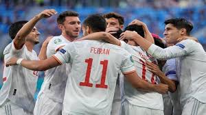 Perjalanan ke semifinal euro 2021 antara italia dan spanyol bisa dibilang berbeda cukup jauh. Hasil Euro 2021 Tadi Malam Spanyol Menang Beruntung Lawan Swiss Italia Tak Tergoyahkan Tribunnews Com Mobile