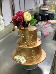 Check out our favorite engagement party decorations, from rustic table centerpieces to elegant photo backdrops. Best Engagement Cake Shop In Mumbai Deliciae Cakes