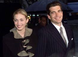 The publicist and wife of jfk jr. Carolyn Bessette Kennedy Google æœå°‹