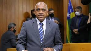 O lançamento acontece às 10 horas, no paço municipal. Renda Familia Municipal No Valor De R 300 E Sancionada Pelo Prefeito Jornal Opcao