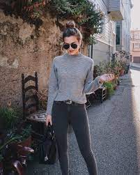 476 5 Mil Seguidores 436 Seguindo 2 817 Publicacoes Veja As Fotos E Videos Do Instagram De Nichole Ciotti Fashion Fashion Outfits Faded Black Jeans Outfit