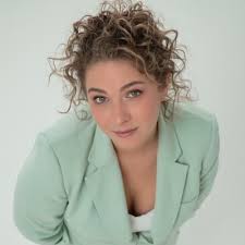 Check out this episode and learn more about The View 🤩🤩