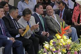 El exgobernador de jalisco habría llegado al lugar llamado distrito alrededor de las 01:40 horas del viernes 18 de diciembre, aristóteles sandoval se levanta de la. He1rq6ikr54w0m