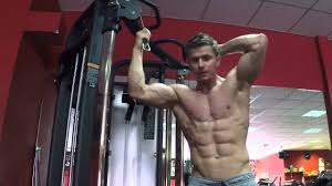 Основатель @kurtsynfood @yashkbi_brosokkobry сотрудничества : Roman Kurcyn Moya Trenirovka Youtube