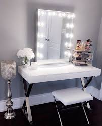20 Vanity Mirror With Lights Ideas Diy Or Buy For Amour Makeup Room With Images Bedroom Vanity Vanity Design Beauty Room