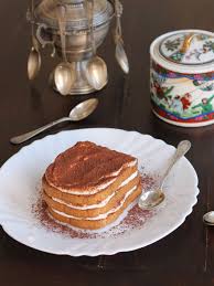 Frullato di latte di mandorla o di cocco, cacao amaro e frutta secca Pin Su Dieta Dimagrire Mangiando