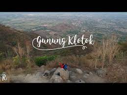 Tempat wisata ini termasuk lokasi yang wajib di hampiri oleh. Rute Tercepat Pendakian Gunung Klotok Kediri Youtube