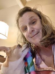 My mother's chihuahua is in love