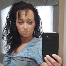 Tracy Swaim's Instagram, Twitter & Facebook