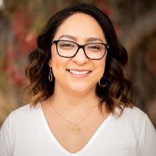 Edna Sprague's Instagram, Twitter & Facebook