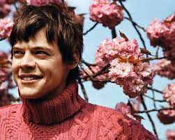 Harry styles y emma corrin se comen a besos en el set de my policeman. Harry Styles Set To Star In Adaptation Of Queer Love Story My Policeman Dazed