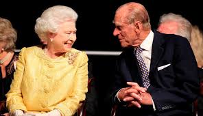 Die queen trauert um ihren ehemann. Queen Elizabeth Ii Prinz Philip Wohnen Nicht Zusammen News At