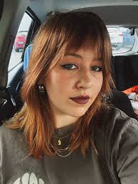 Female roommate wanted in east Nashville